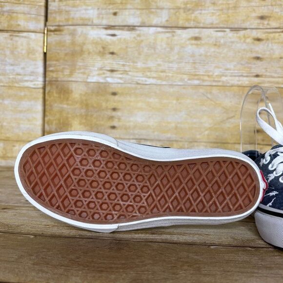 VANS UNISEX CHAMBRAY DINOSAUR PRINT CASUAL LOW TOP CANVAS LACE UP SNEAKERS SZ. 1 - Picture 6 of 7
